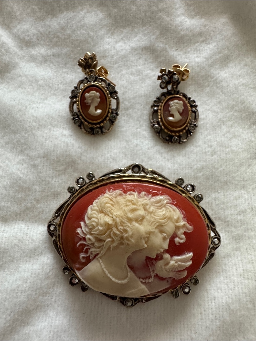 Vintage Coral Cameo Brooch and Earrings Set - Coral and Ivory Tones SIGNED ART
